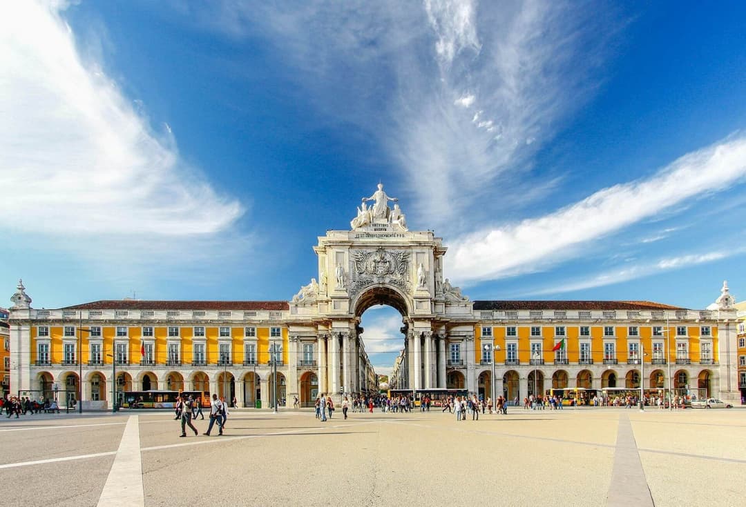 Praça do Comércio majestic square Lisbon full day city tour tuk-tuk